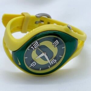 Nike oregon ducks team triax 34mm watch WK0008 yellow green up to 7” runs